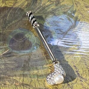 Vintage golf club brooch
